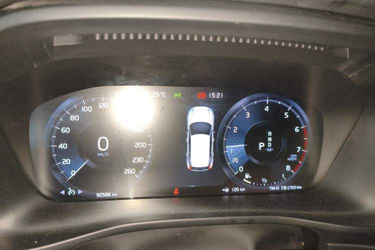 Used Volvo XC40 2020 T3 Smart & Stylish Edition Instrument Cluster