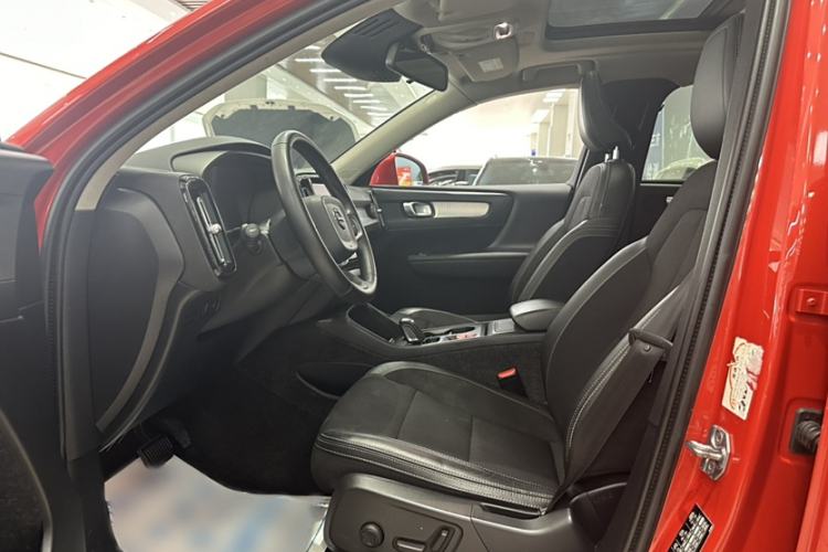 Used Volvo XC40 2020 T3 Smart & Stylish Edition Interior 3