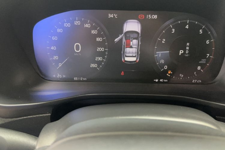 Used Volvo XC40 2020 T3 Smart & Stylish Edition Odometer Close Up