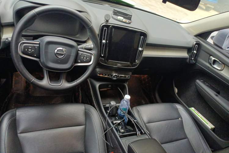 Used Volvo XC40 2020 T3 Zhiyuan Luxury Edition Center Console