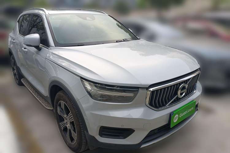 Used Volvo XC40 2020 T3 Zhiyuan Luxury Edition Front Right 45 Deg
