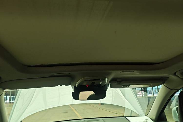 Used Volvo XC40 2020 T4 4x4 Zhiya Luxury Edition Headliner