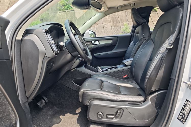 Used Volvo XC40 2020 T4 4x4 Zhiya Luxury Edition Interior 2