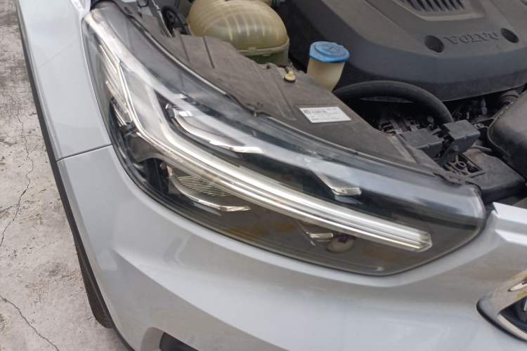 Used Volvo XC40 2020 T3 Zhiyuan Luxury Edition Right Front Headlight