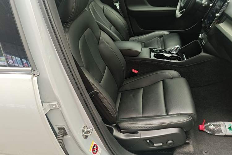 Used Volvo XC40 2020 T4 4x4 Zhiya Luxury Edition Right Front Seat