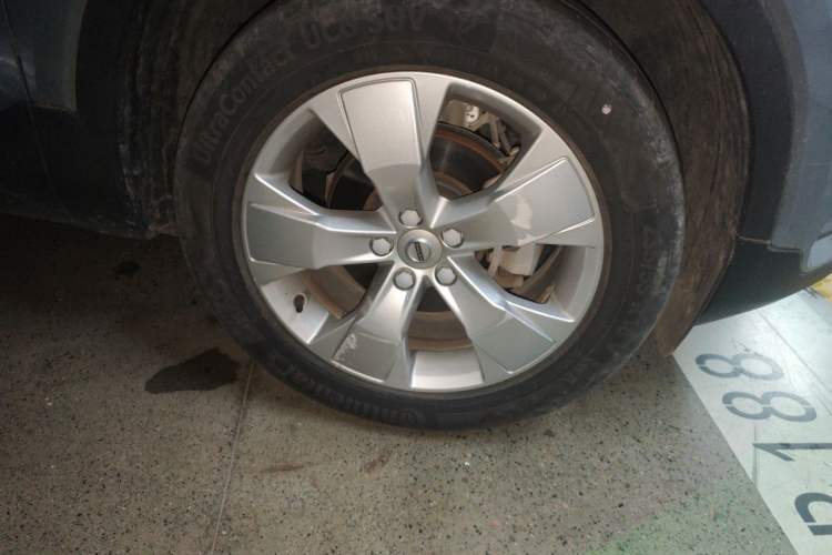 Used Volvo XC40 2020 T3 Smart & Stylish Edition Right Front Wheel Hub