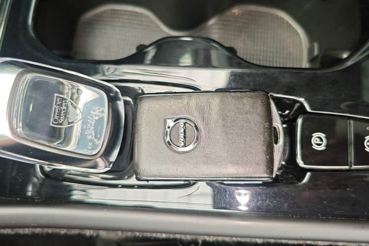 Used Volvo XC40 2020 T4 4x4 Zhiya Luxury Edition Vehicle Key