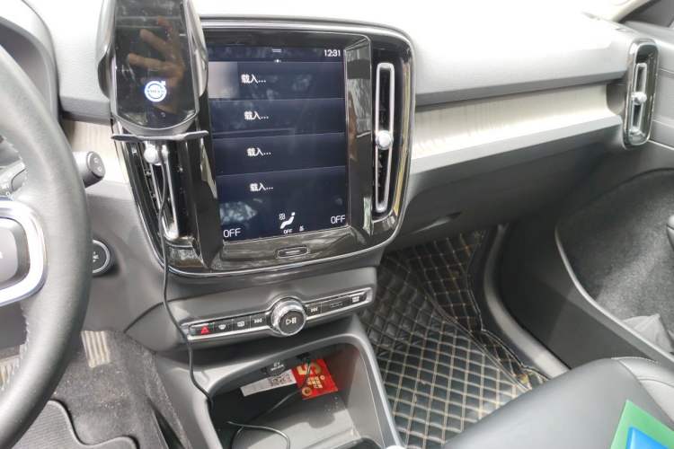 Used Volvo XC40 2020 T3 Zhiyuan Luxury Edition Audio And AC Panel