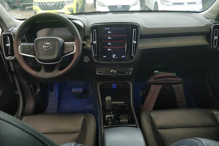 Used Volvo XC40 2020 T3 Zhiyuan Luxury Edition Center Console