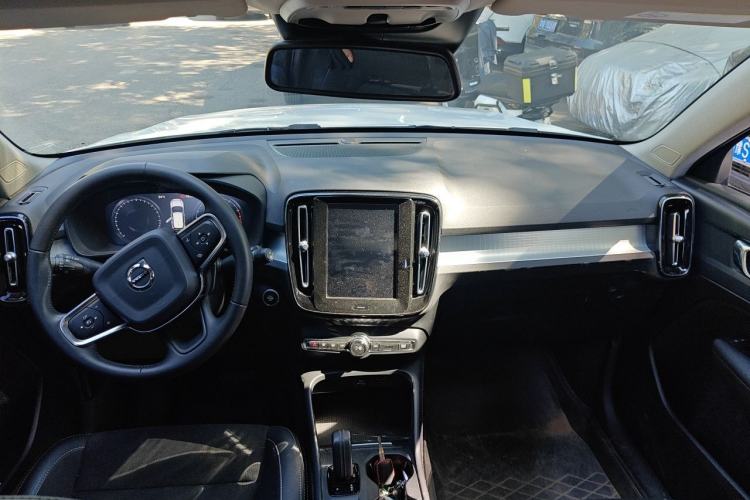 Used Volvo XC40 2020 T3 Smart & Stylish Edition Center Console