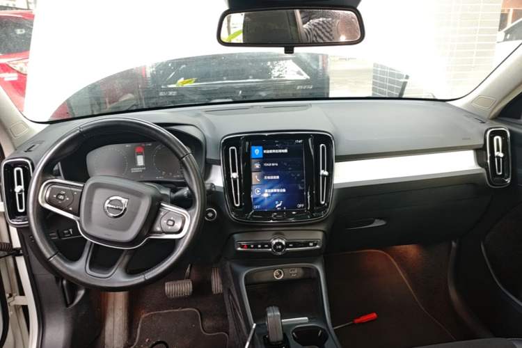 Used Volvo XC40 2020 T3 Smart & Stylish Edition Center Console