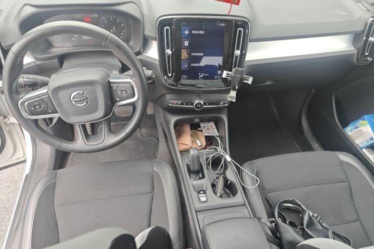 Used Volvo XC40 2020 T3 Smart & Stylish Edition Center Console