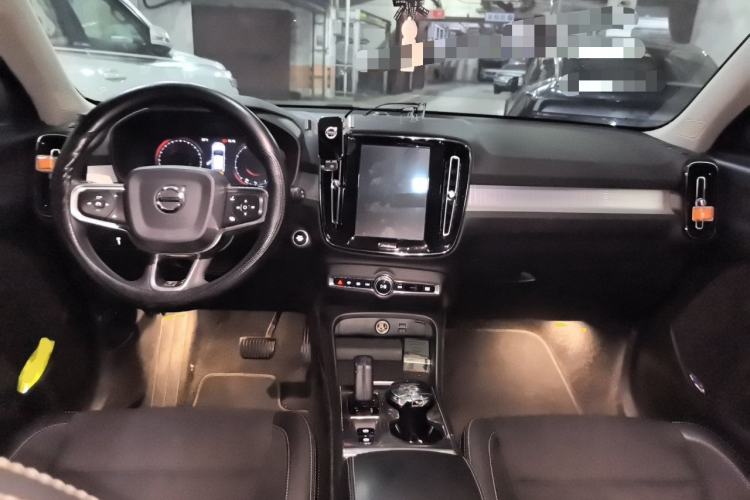 Used Volvo XC40 2020 T3 Smart & Stylish Edition Center Console
