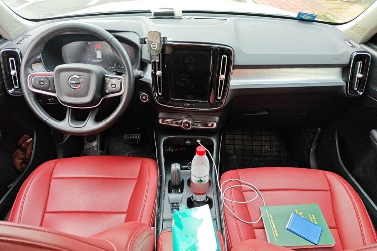 Used Volvo XC40 2020 T3 Smart & Stylish Edition Center Console