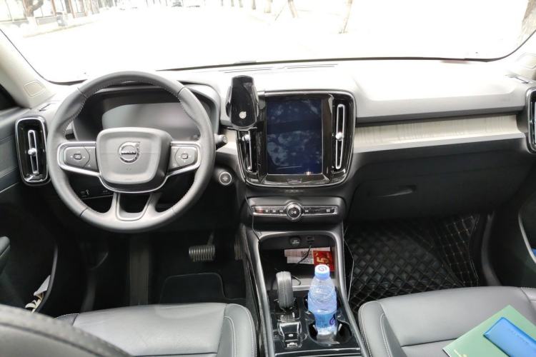Used Volvo XC40 2020 T3 Zhiyuan Luxury Edition Center Console