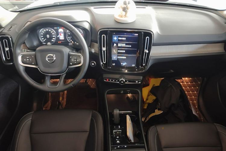 Used Volvo XC40 2020 T3 Zhiyuan Luxury Edition Center Console