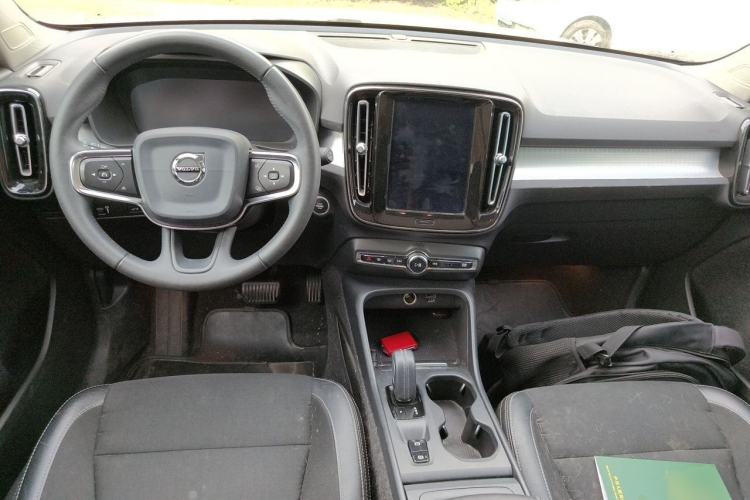 Used Volvo XC40 2020 T3 Smart & Stylish Edition Center Console