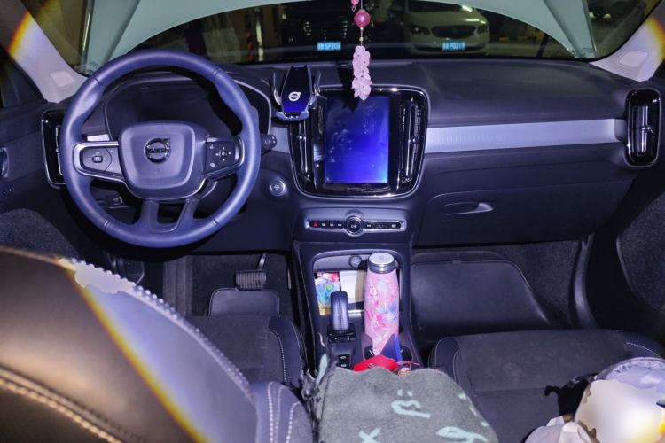 Used Volvo XC40 2020 T3 Smart & Stylish Edition Center Console