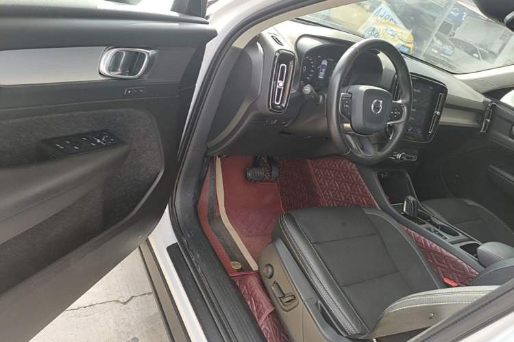 Used Volvo XC40 2020 T3 Smart & Stylish Edition Driver Seat