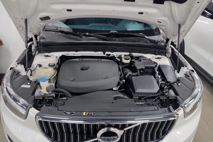Used Volvo XC40 2020 T4 Four-Wheel Drive Smart Luxury Edition Engine Bay