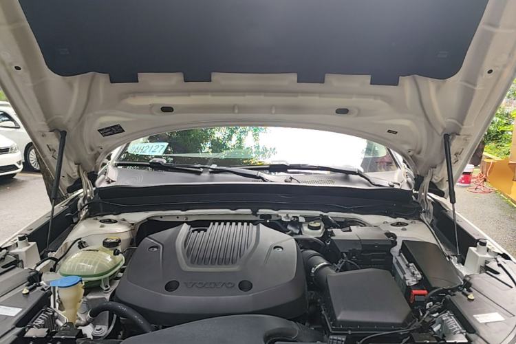 Used Volvo XC40 2020 T3 Zhiyuan Luxury Edition Engine Bay
