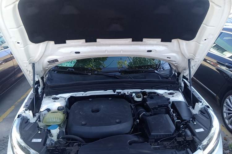 Used Volvo XC40 2020 T4 Four-Wheel Drive Smart & Sporty Edition Engine Bay