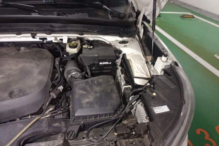 Used Volvo XC40 2020 T4 4x4 Zhiya Luxury Edition Engine Bay Left