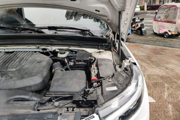 Used Volvo XC40 2020 T3 Zhiyuan Luxury Edition Engine Bay Left