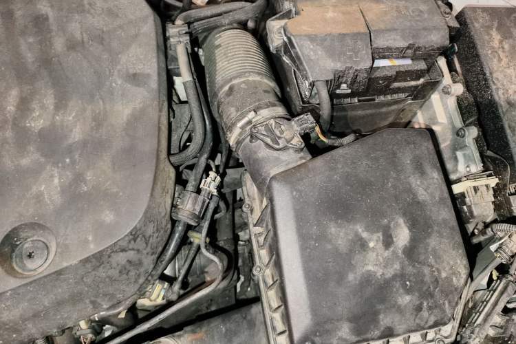 Used Volvo XC40 2020 T4 Four-Wheel Drive Smart Luxury Edition Engine Bay Left