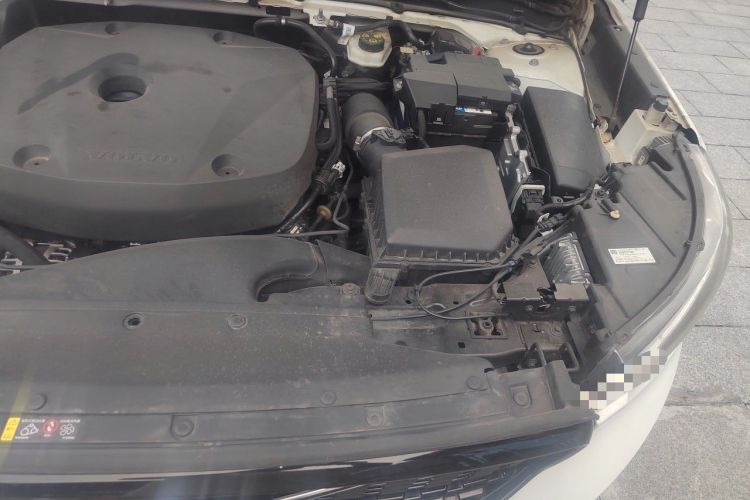 Used Volvo XC40 2020 T4 Four-Wheel Drive Smart & Sporty Edition Engine Bay Left