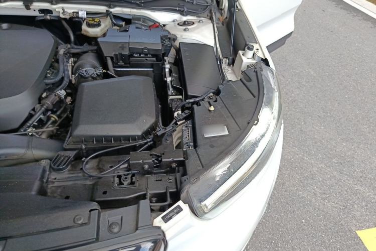 Used Volvo XC40 2020 T5 4x4 Zhiya Sport Edition Engine Bay Left