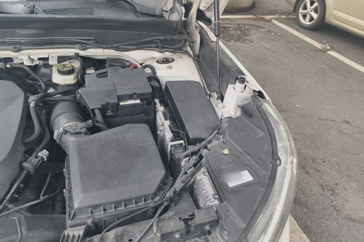 Used Volvo XC40 2020 T4 Four-Wheel Drive Smart & Sporty Edition Engine Bay Left