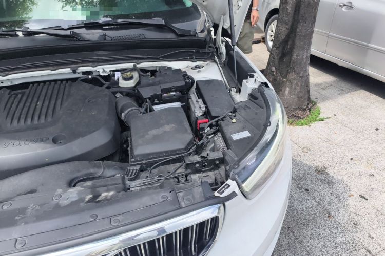 Used Volvo XC40 2020 T3 Smart & Stylish Edition Engine Bay Left
