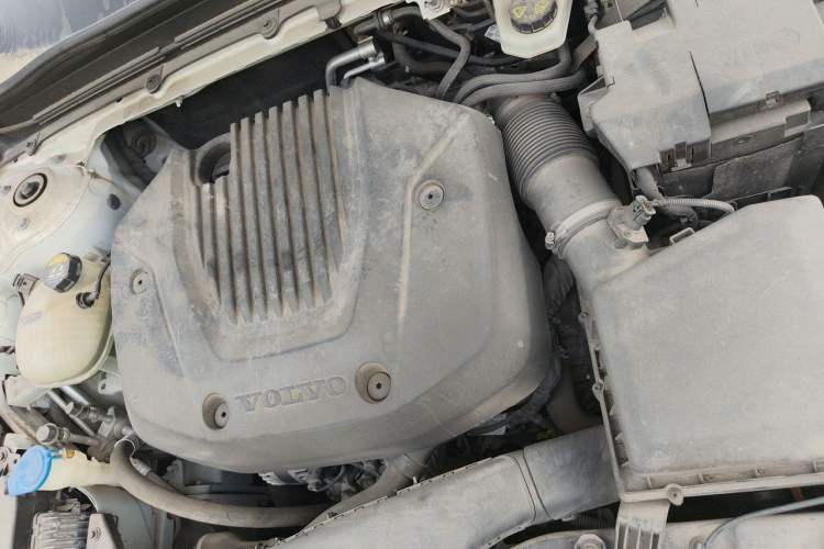 Used Volvo XC40 2020 T3 Smart & Stylish Edition Engine Bay Left