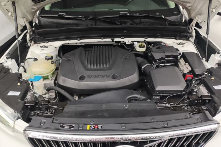 Used Volvo XC40 2020 T3 Smart & Stylish Edition Engine Bay