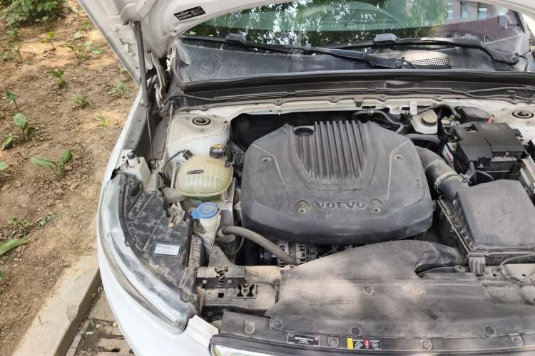 Used Volvo XC40 2020 T3 Smart & Stylish Edition Engine Bay Right