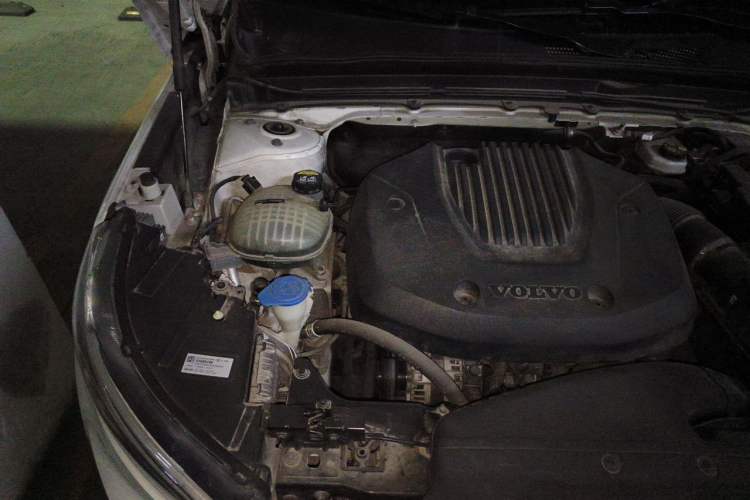 Used Volvo XC40 2020 T3 Smart & Stylish Edition Engine Bay Right