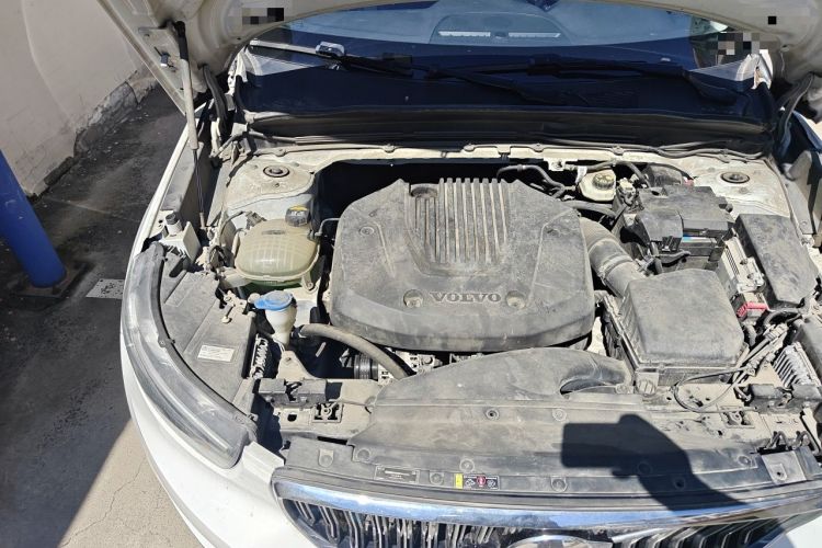 Used Volvo XC40 2020 T3 Smart & Stylish Edition Engine Bay Right