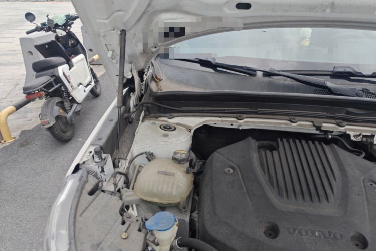 Used Volvo XC40 2020 T3 Smart & Stylish Edition Engine Bay Right