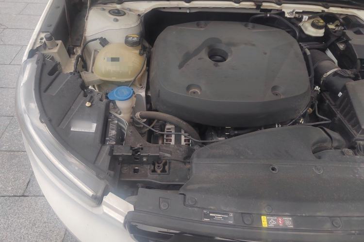 Used Volvo XC40 2020 T4 Four-Wheel Drive Smart & Sporty Edition Engine Bay Right