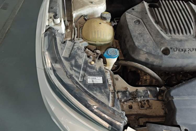 Used Volvo XC40 2020 T3 Smart & Stylish Edition Engine Bay Right