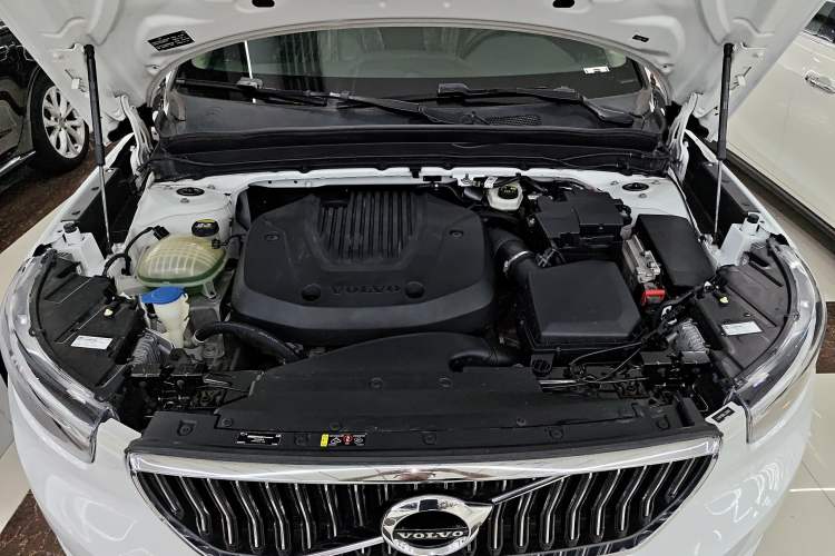 Used Volvo XC40 2020 T3 Smart & Stylish Edition Engine Bay