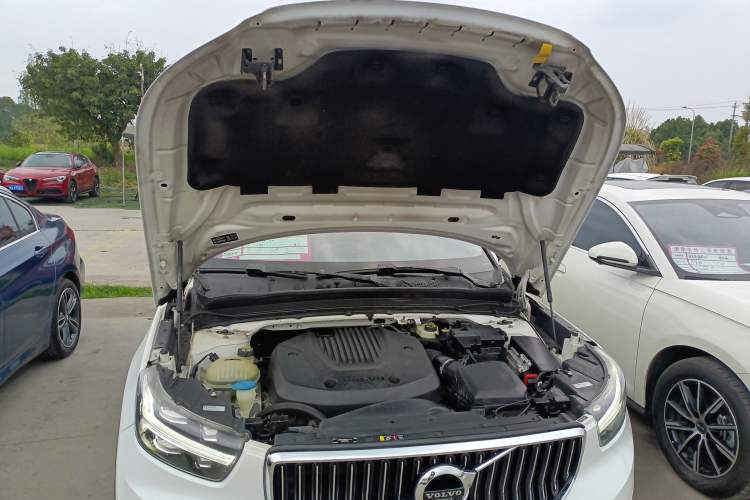 Used Volvo XC40 2020 T3 Zhiyuan Luxury Edition Engine Bay