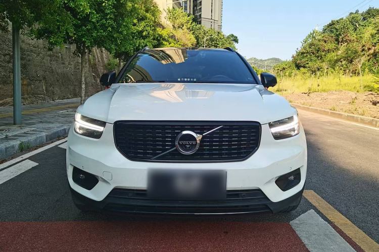 Used Volvo XC40 2020 T4 Four-Wheel Drive Smart & Sporty Edition Exterior 2