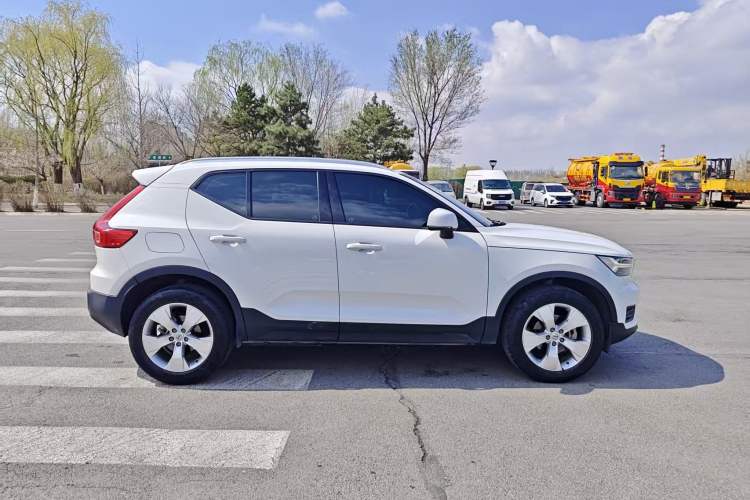Used Volvo XC40 2020 T3 Smart & Stylish Edition Exterior 2