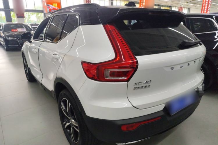 Used Volvo XC40 2020 T4 Four-Wheel Drive Smart & Sporty Edition Exterior 2
