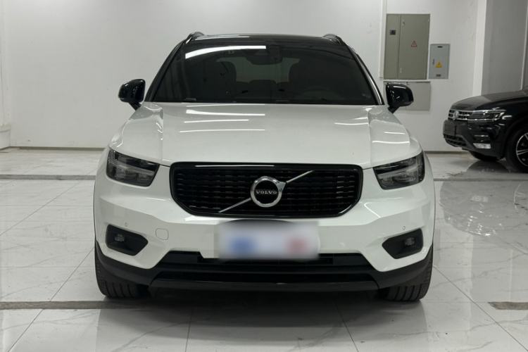 Used Volvo XC40 2020 T4 Four-Wheel Drive Smart & Sporty Edition Exterior 3