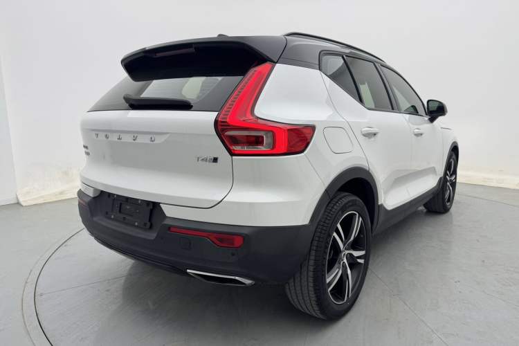 Used Volvo XC40 2020 T4 Four-Wheel Drive Smart & Sporty Edition Exterior 4