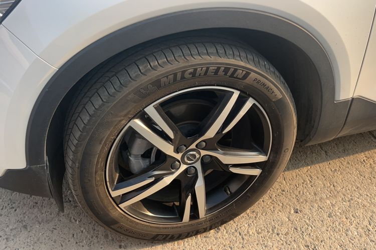 Used Volvo XC40 2020 T4 Four-Wheel Drive Smart & Sporty Edition Exterior 4