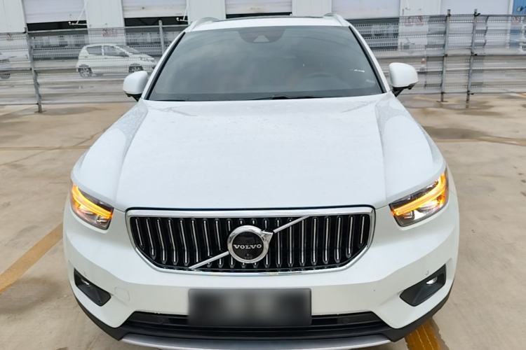 Used Volvo XC40 2020 T4 Four-Wheel Drive Smart Luxury Edition Front